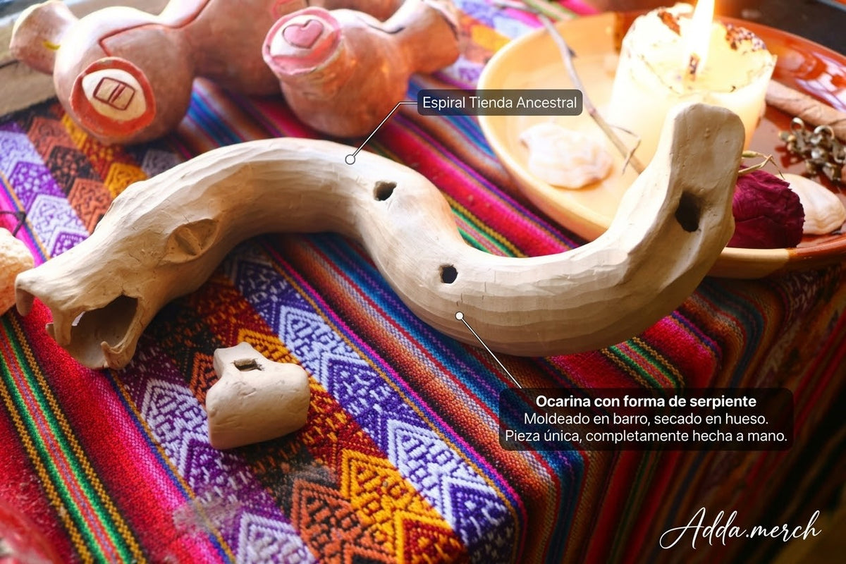 Ocarina en forma de Serpiente  Artesano: Espiral Tienda Ancestral