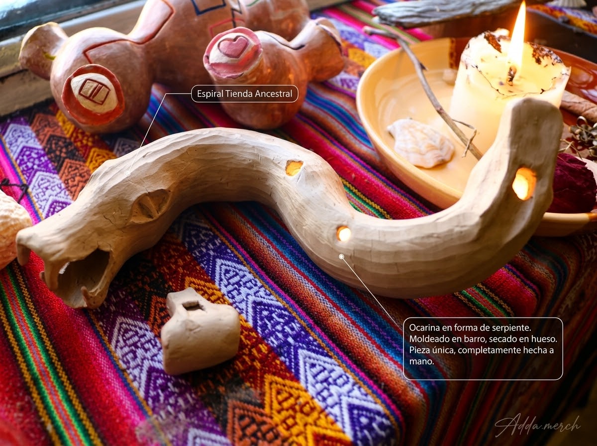 Ocarina en forma de Serpiente  Artesano: Espiral Tienda Ancestral